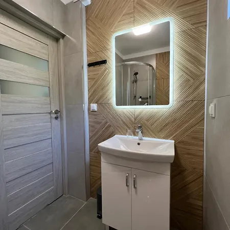 Amber Проживание в семье Владыславово